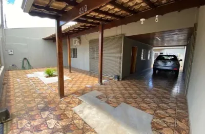 Casa para alugar na região Norte com 3 quartos na Região Norte de Londrina, Próximo a Avenida Saul Elkind