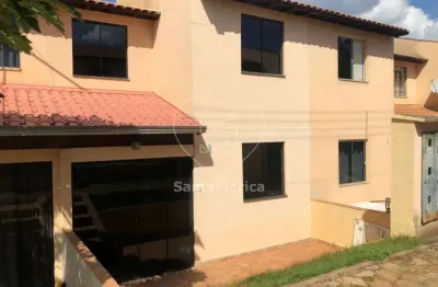 Sobrado à venda no condomínio Aurora Tropical com 2 quartos na Região Oeste de Londrina