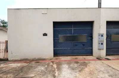 Casa geminada à venda no Jardim Califórnia com 2 quartos na Região Leste de Londrina