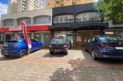 Sala Comercial Ampla para Locação no Centro e Londrina, Próxima à Avenida Juscelino Kubitscheck