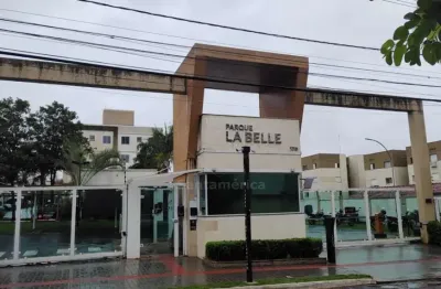 Apartamento para alugar com moveis planejados na Região Norte de Londrina no Edifício Parque La Belle com 2 quartos