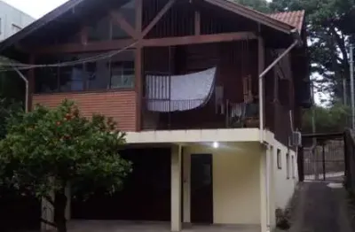 Casa com 4 quartos à venda no são pelegrino, caxias do sul  por r$ 1.550.000