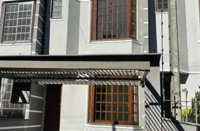 Casa com 3 quartos à venda na nossa senhora da saúde, caxias do sul  por r$ 880.000