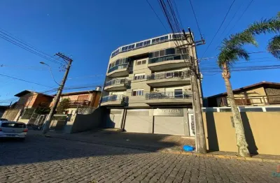 Cobertura com 3 quartos para alugar no floresta, caxias do sul  por r$ 3.600