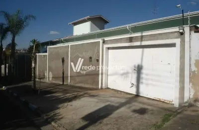 Casa com 3 quartos à venda na rua ribeirão bonito, 75, jardim do trevo, campinas, 362 m2 por r$ 1.500.000
