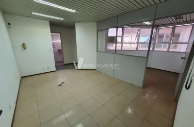 Sala comercial para alugar na Rua Barão de Jaguara, 707, Centro, Campinas, 50 m2 por R$ 1.200