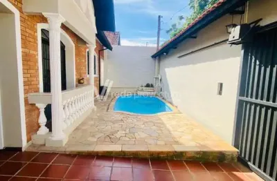 Casa com 3 quartos à venda na comendador herculano gracioli, 323, parque são quirino, campinas, 190 m2 por r$ 590.000