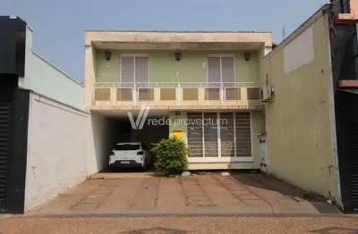 Casa comercial à venda na rua 15 de novembro, 1512, centro, pirassununga, 750 m2 por r$ 2.600.000