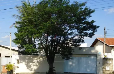 Casa com 3 quartos à venda na rua rubens trefiglio, 426, vila nogueira, campinas, 249 m2 por r$ 980.000