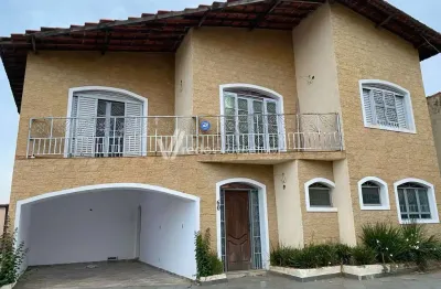 Casa à venda na rua waldemar nílson, 60, jardim são vicente, campinas, 390 m2 por r$ 750.000