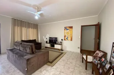Casa com 3 quartos à venda na rua laudo vieira rocha, 102, parque tropical, campinas, 194 m2 por r$ 555.000