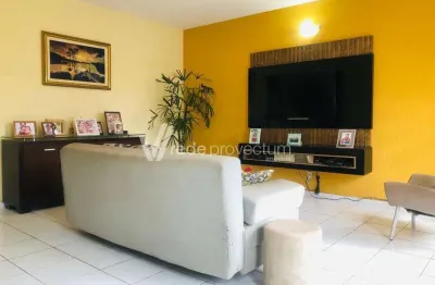 Casa com 3 quartos à venda na rua leonel natali elizi, 22, jardim antonio von zuben, campinas, 196 m2 por r$ 599.000