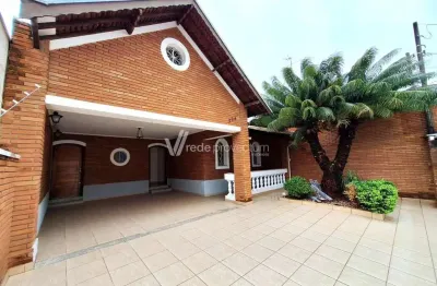 Casa com 3 quartos para alugar na Rua Soror Joana Angélica de Jesus, 224, Jardim Campos Elíseos, Campinas, 193 m2 por R$ 3.500