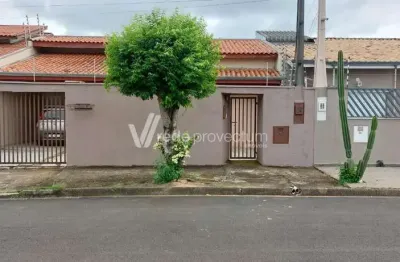 Casa com 4 quartos à venda na Erno Tóth, 132, Jardim Santa Helena, Valinhos, 176 m2 por R$ 850.000