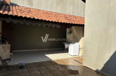 Casa com 4 quartos à venda na Francisca Angélica de Jesus, 92, Parque Bom Retiro, Paulínia, 143 m2 por R$ 450.000