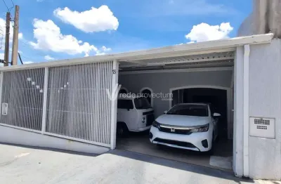Casa com 3 quartos à venda no Jardim Santa Lúcia, Campinas , 215 m2 por R$ 590.000