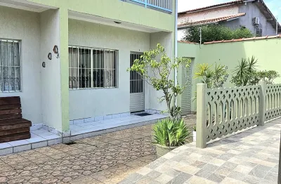 Casa em condomínio fechado com 2 quartos para alugar na Avenida Doutor Aldino Schiavi, Martim de Sá, Caraguatatuba