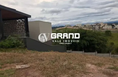 Terreno á Venda em Condomínio - 559M² - Alphaville 1 - Bairro Urbanova
