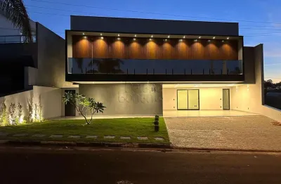 Imóvel localizado no Condomínio Chácara Santo Antônio, na cidade de Botucatu-SP