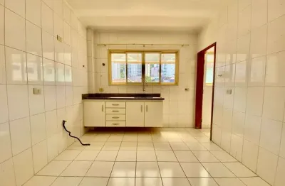 Apartamento com 2 quartos para alugar na Rua Professor Tarquínio Silva, 40, Marapé, Santos