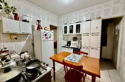 Casa com 3 quartos à venda na Rua Laerte Gonçalves, 18, Castelo, Santos