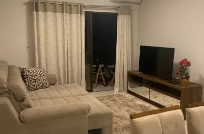 Apartamento aconchegante a 150m da praia – conforto e ótima localização