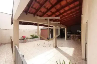 Casa à venda com 3 dormitórios sendo 2 suítes, no jardim santa clara do lago ii, em hortolândia