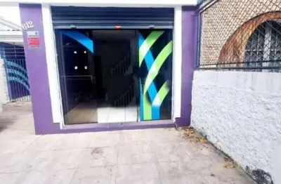 Casa à venda na Avenida Paes de Barros, 612, Mooca, São Paulo