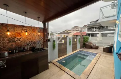 Fascinante casa a venda na taquara - 3 quartos na melhor localização do bairro
