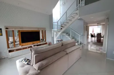 Imponente Casa de 3 Quartos na Taquara - Condomínio com infraestrutura