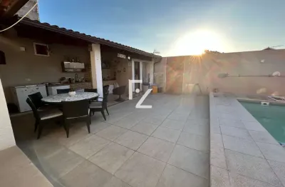 Seu refúgio linear, com piscina, área gourmet e muito verde no coração do pechincha