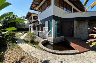 Incrível casa de 4 quartos, lago de carpas, gourmet, quintal e varanda intima no condomínio fazenda passaredo