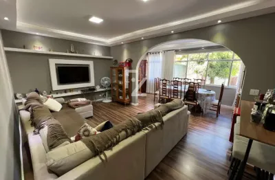 Opção residencial e comercial - casa 3 quartos com terreno de +400m² e terraço livre