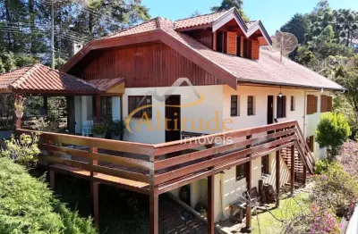 Casa em condomínio com 04 suítes e vista incrível - campos do jordão