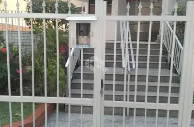 Apartamento a venda na praia grande, bairro guilhermina, com 1 quarto e 1 vaga