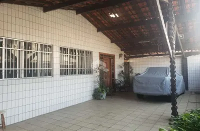 Casa com 4 quartos à venda na Rua Doutor José Carlos de Oliveira, 262, Boqueirão, Praia Grande