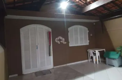 Casa à venda na praia grande, bairro boqueirão, com 2 quartos e 2 vagas