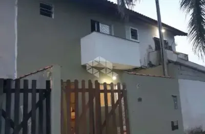 Sobrado à venda em agenor de campos - mongaguá são paulo, 1 vaga de garagem.
