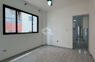 Apartamento a venda na praia grande, guilhermina, com 2 quartos e 1 vaga