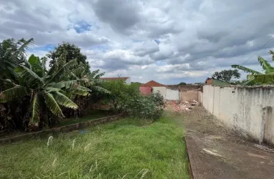 Terreno à venda na Rua Perobal, 888, Leonor, Londrina