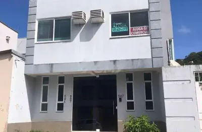 Sobrado  comercial para locação anual nas nações em  balneário camboriú