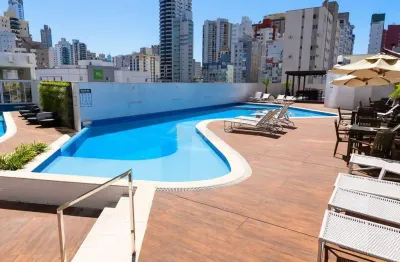 Apartamento mobiliado e decorado para locação anual no  centro de  balneário camboriú, sc