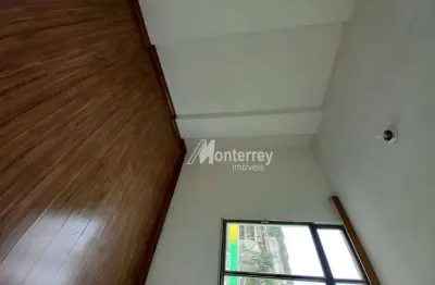 Um lindo apartamento localizado no centro de juiz de fora (mais especificamente, na rua barbosa lima). contém 1 dormitório, 1 banheiro e cozinha.  ent