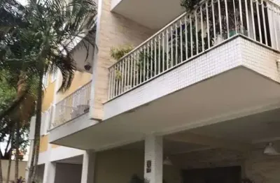 Apartamento com 3 quartos para alugar no Centro, Campos dos Goytacazes 