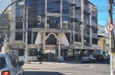 Prédio com 1 sala para alugar no Centro, Campos dos Goytacazes 