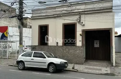 Oportunidade única: espaço comercial no coração de campos!