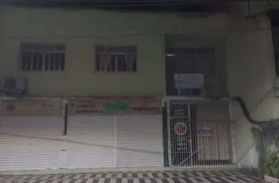 Casa comercial com 1 sala para alugar no Centro, Campos dos Goytacazes 
