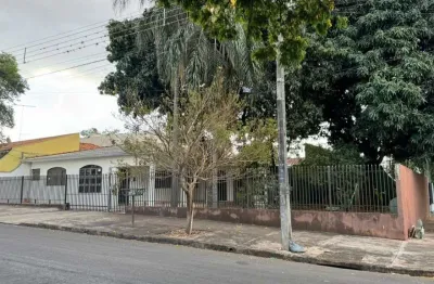 Casa com 3 quartos à venda na Rua Imbuia, 201, Parque Palmeiras, Maringá