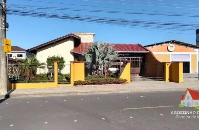 Residencia em alvenaria c/laje+moveis planejados+area c/churrasqueira+piscina completa e terreno c/450m2 no bairro aventureiro!