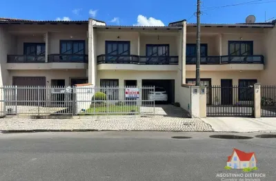 Sobrado geminado c/03 quartos c/suite + moveis planejados +area c/churrasqueira + vaga de garagem coberta no bairro costa e silva!
